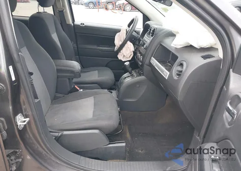 2016 Jeep Compass Sport из США, поврежденный, VIN 1C4NJDBB3GD632132